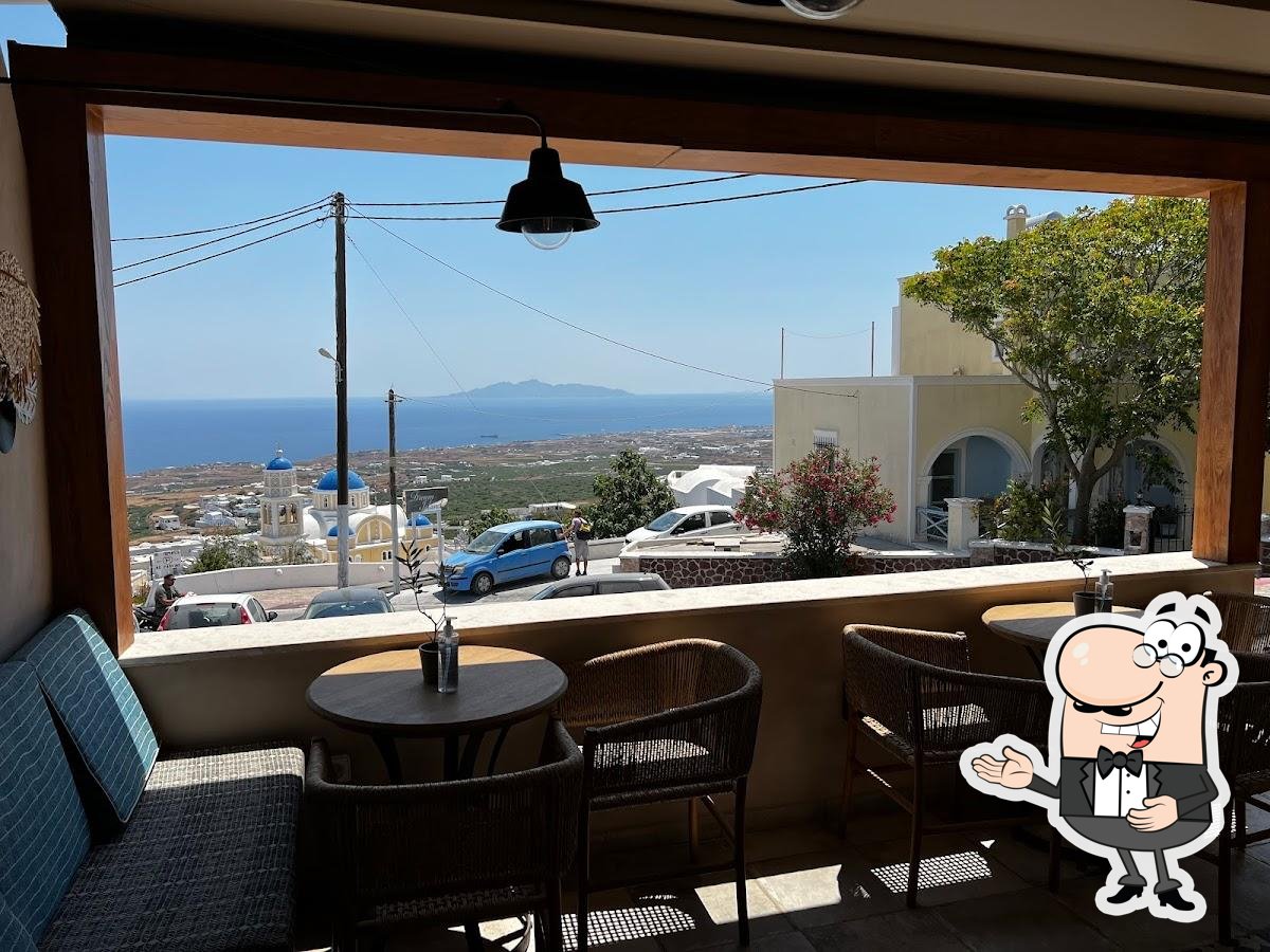 The view from Tholoto in Fira